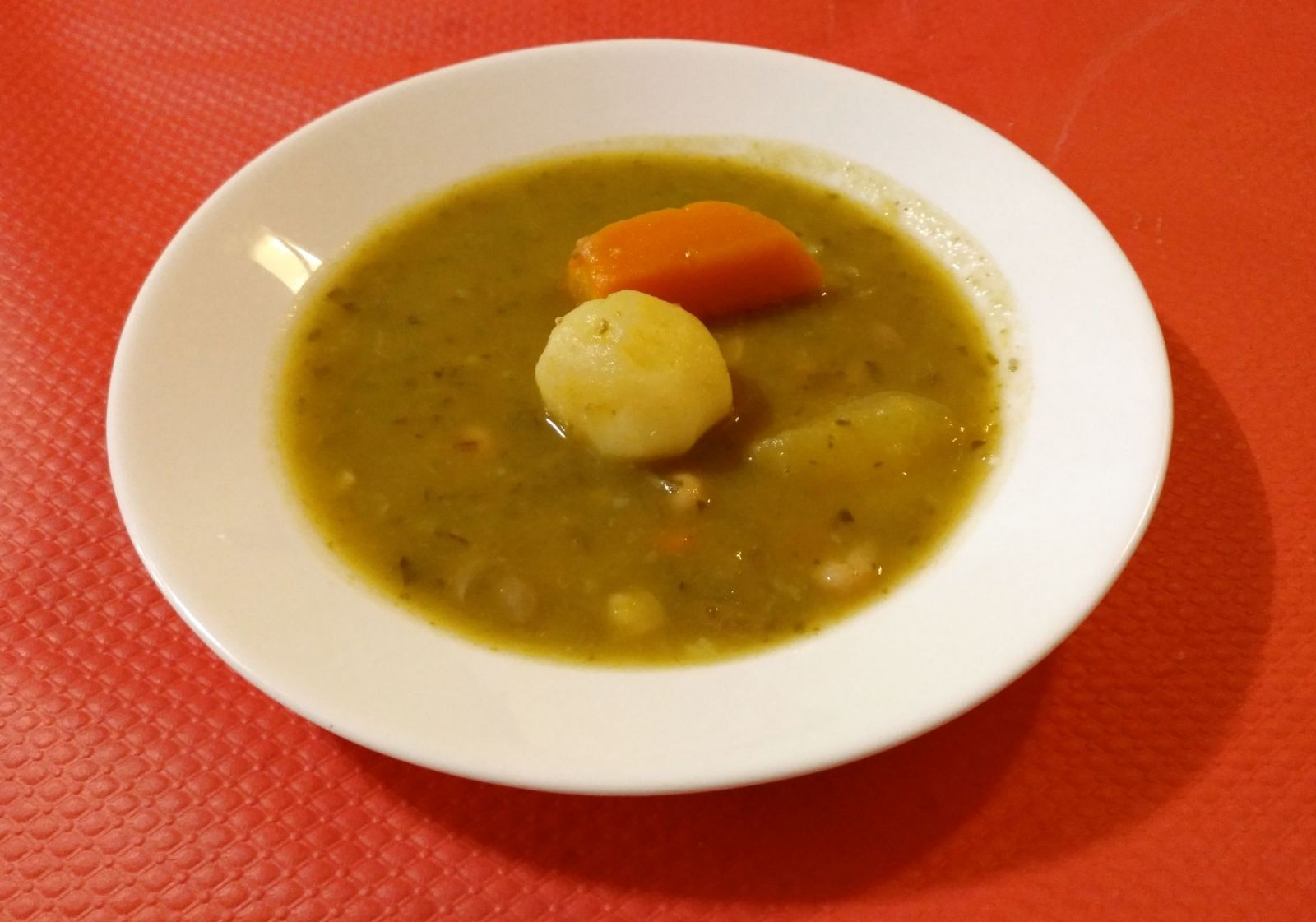 Platos tradicionales de la cocina canaria en Chorros de Epina